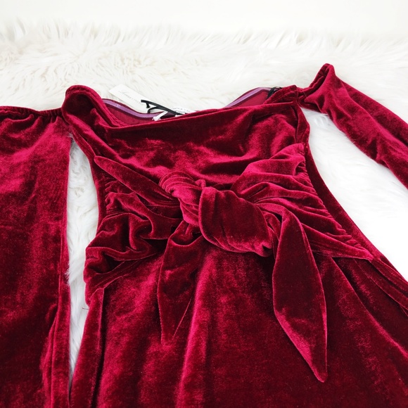 Lovers + Friends Lucia Burgundy Velvet Dress NEW - Picture 5 of 8